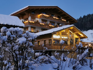 Hotel les écureuils grand Bornand village Oxygene Ski Collection