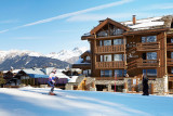 Courchevel-hotel-3-vallees-winter-snow