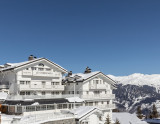 hotel-chabichou-hiver-ski-in-ski-out-oxygene-ski-collection