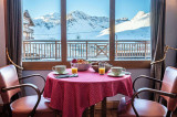 restaurant-hotel-arbina-tigne-winter-ski-oxygene-ski-collection