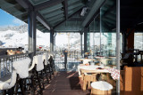 Megève-soleil-d-or-roof-top-bar-terrasse-exterieur-Soleil d'Or-vacances-station