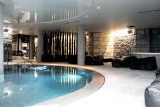 piscine-interieure-spa-hotel-val thorens-piste-ski