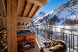 vail-lodge-val-disere high standing ski-in ski-out residence oxygene ski collection