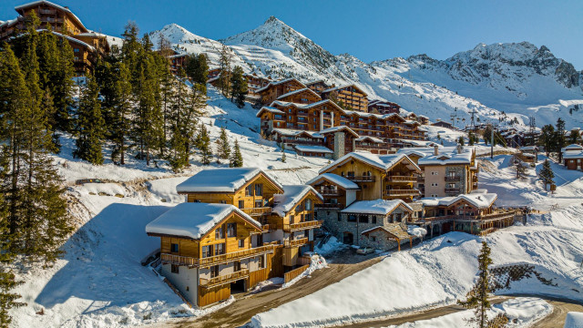 hotel-carlina-la-plagne-hiver-ski-in-ski-out-oxygene-ski-collection