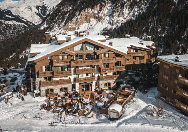 5*hotel apartment in courchevel moriond along the ski slope OSC