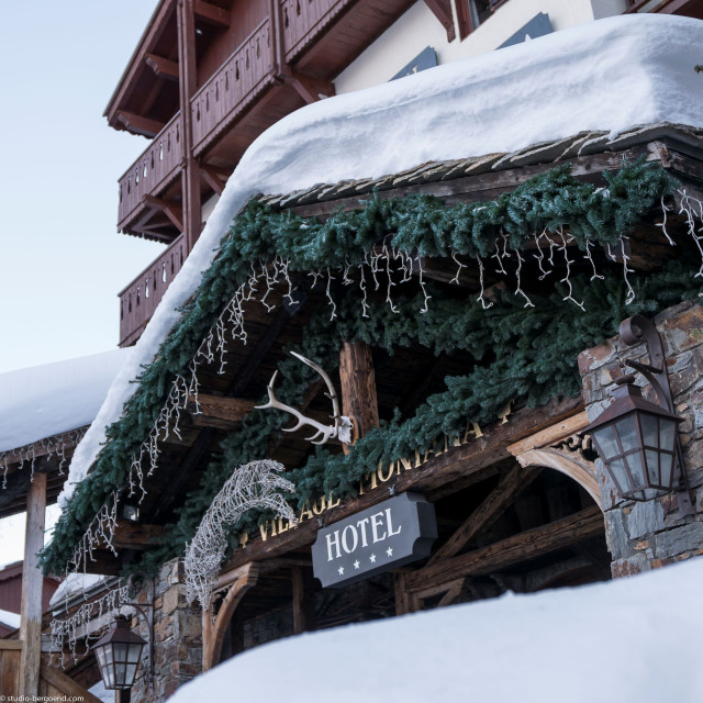 Hotel Village Montana tignes close to the ski slopes romms with half board Oxygene Ski Collection 