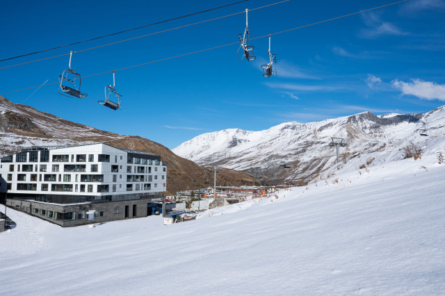 hotel-le-voulez-vous-close-to-the-slope-tigne-winter-oxygene-ski-collection 
