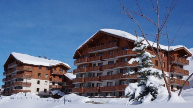 residence-les-chalets-de-l-adonis-les-menuires-oxygene-ski-collection
