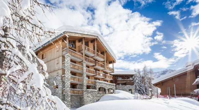 residence-les-chalets-du-jardin-alpin-ski-in-ski-out-oxygene-ski-collection