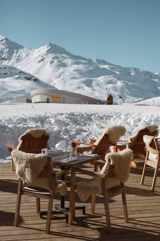 Val-thorens-hotel-fitz-roy-terrasse-sud-oxygene-ski-collection