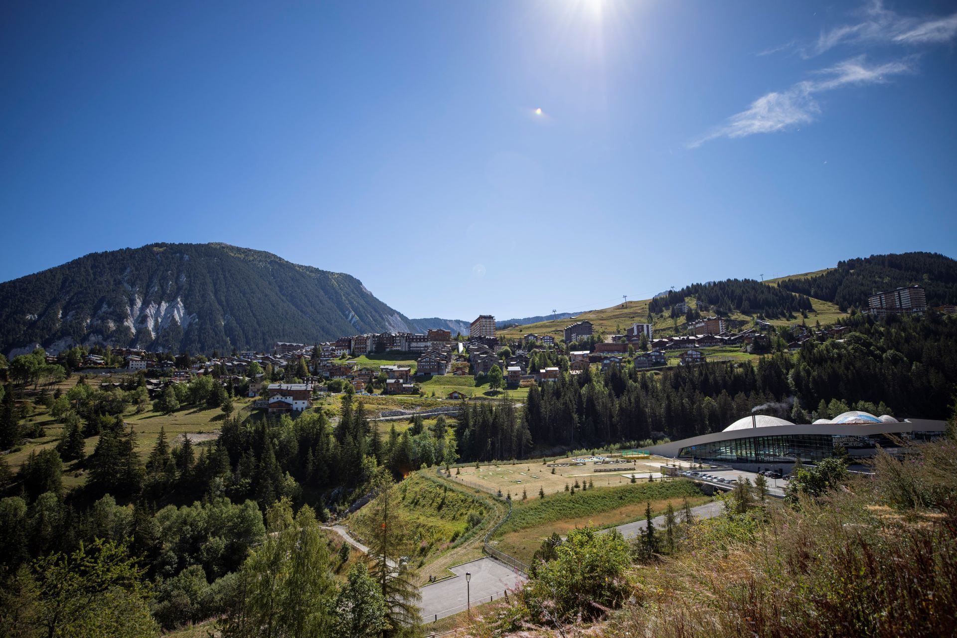 Courchevel-summer-moriond-3-vallees-view