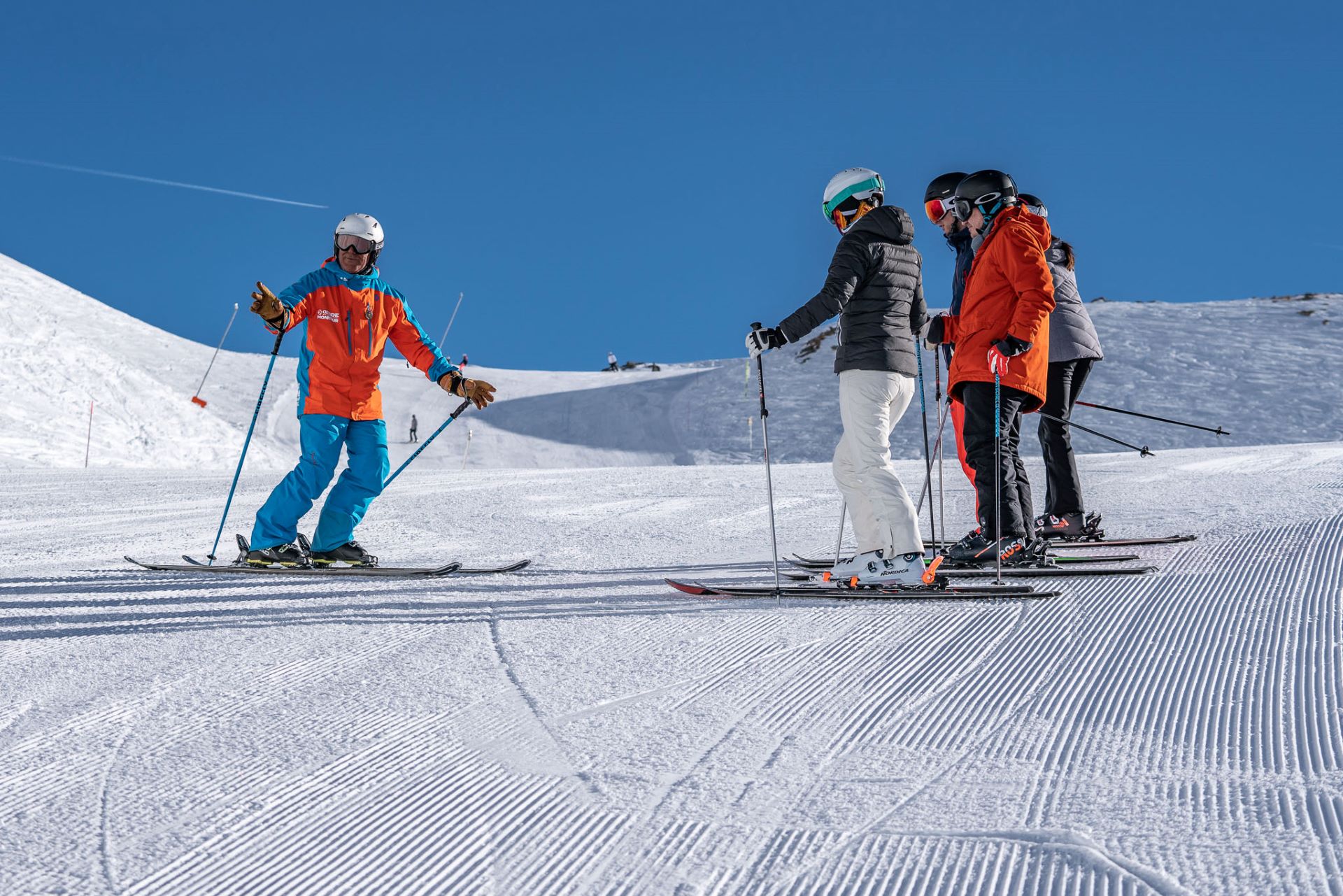 cours-ski-groupe-adultes-piste-damee - © oxygène ski