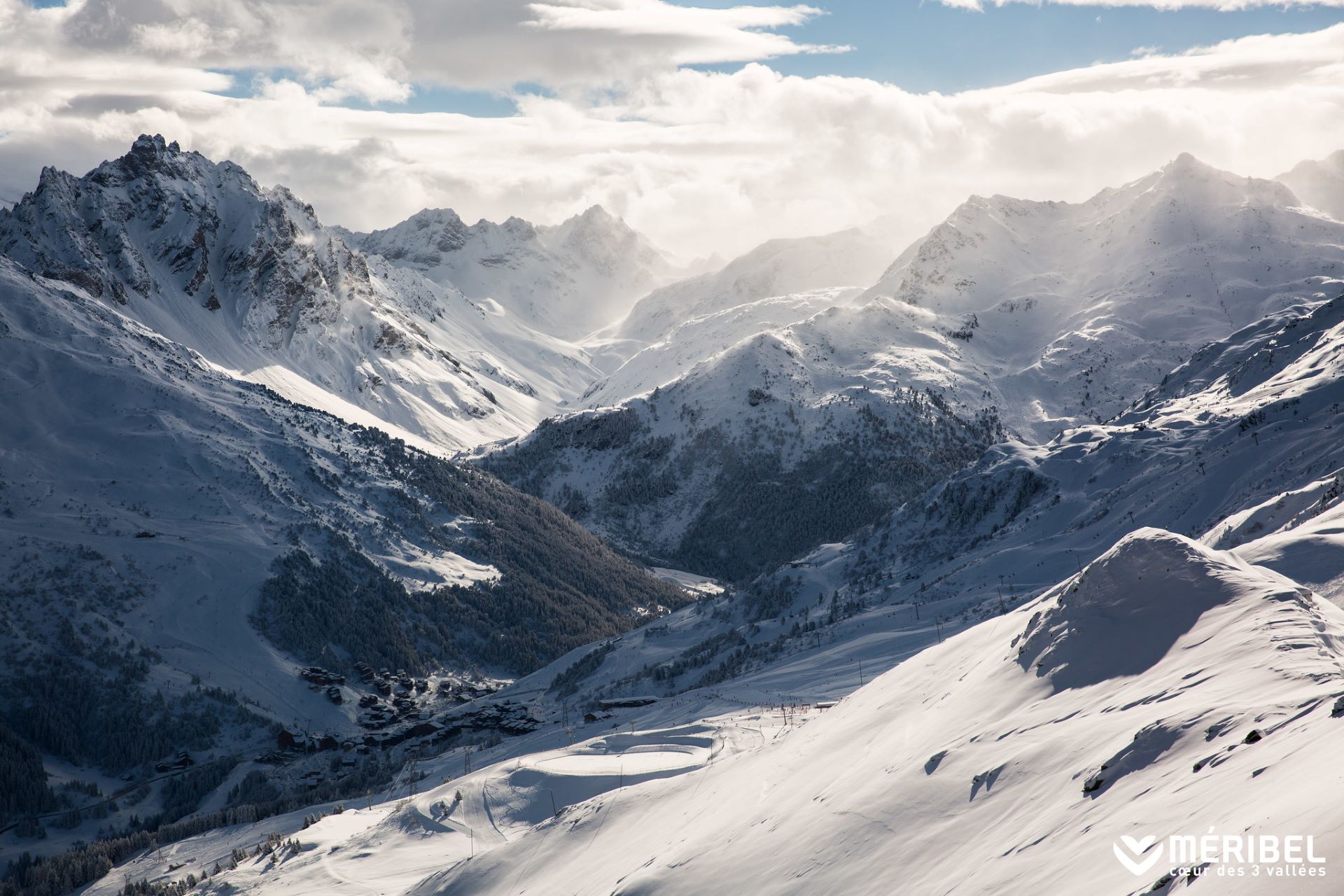 meribel-vue-montagne-station-de-ski-village-alpes-3 vallées-oxygene-ski-collection