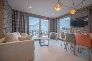 location-appartement-huit-personnes-residence-yeti-tignes-oxygene-ski-collection