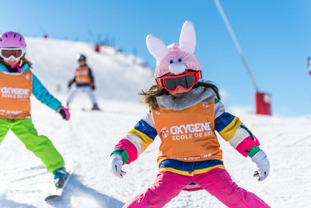 fun-group-ski-lesson-resort