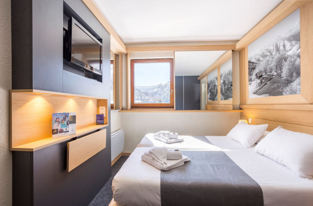 hotel-mmv-tignes-brevieres-room-3people-OSC-01