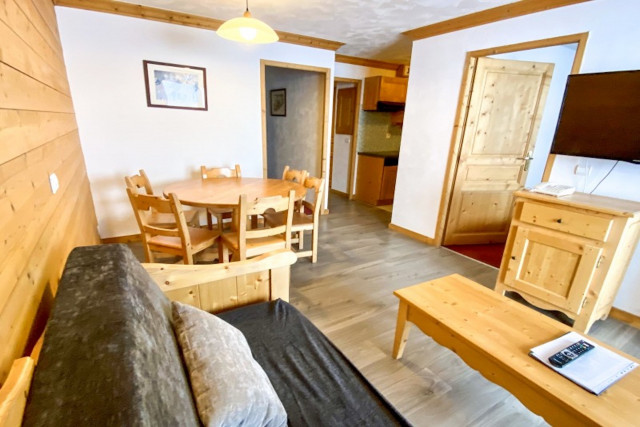 rental-appartment-les-menuires-adonis-chalet-2-rooms-6-people-OSC