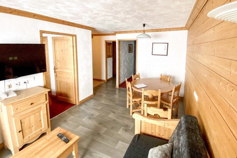 rental-appartment-les-menuires-adonis-chalet-2-rooms-4-people-OSC