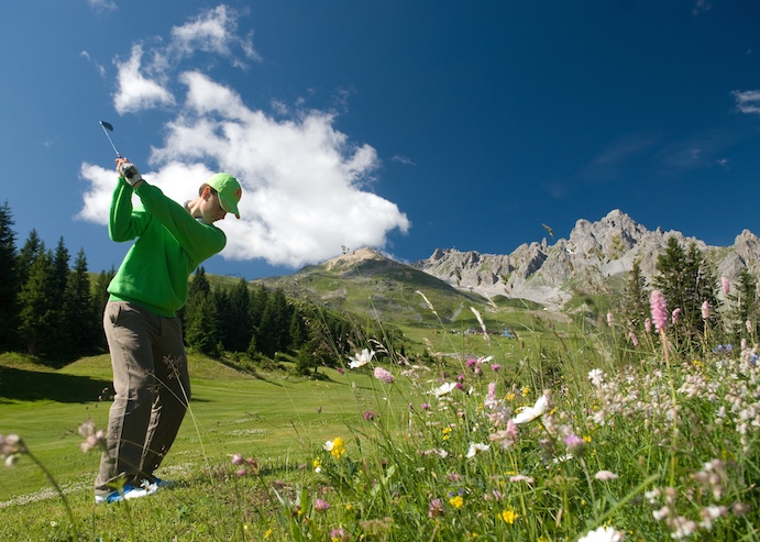 stage-performance-golf-Courchevel-oxygène-ski-collection - © golf courchevel